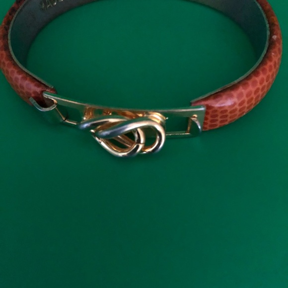 Italian gold plated and leather bangle bracelet - Picture 3 of 5